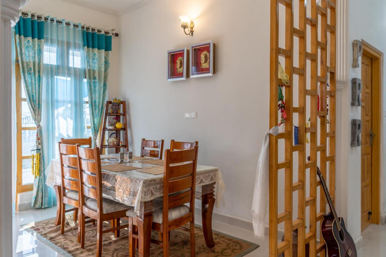 La Maison - A Boutique Bed And Breakfast Bīr Екстериор снимка