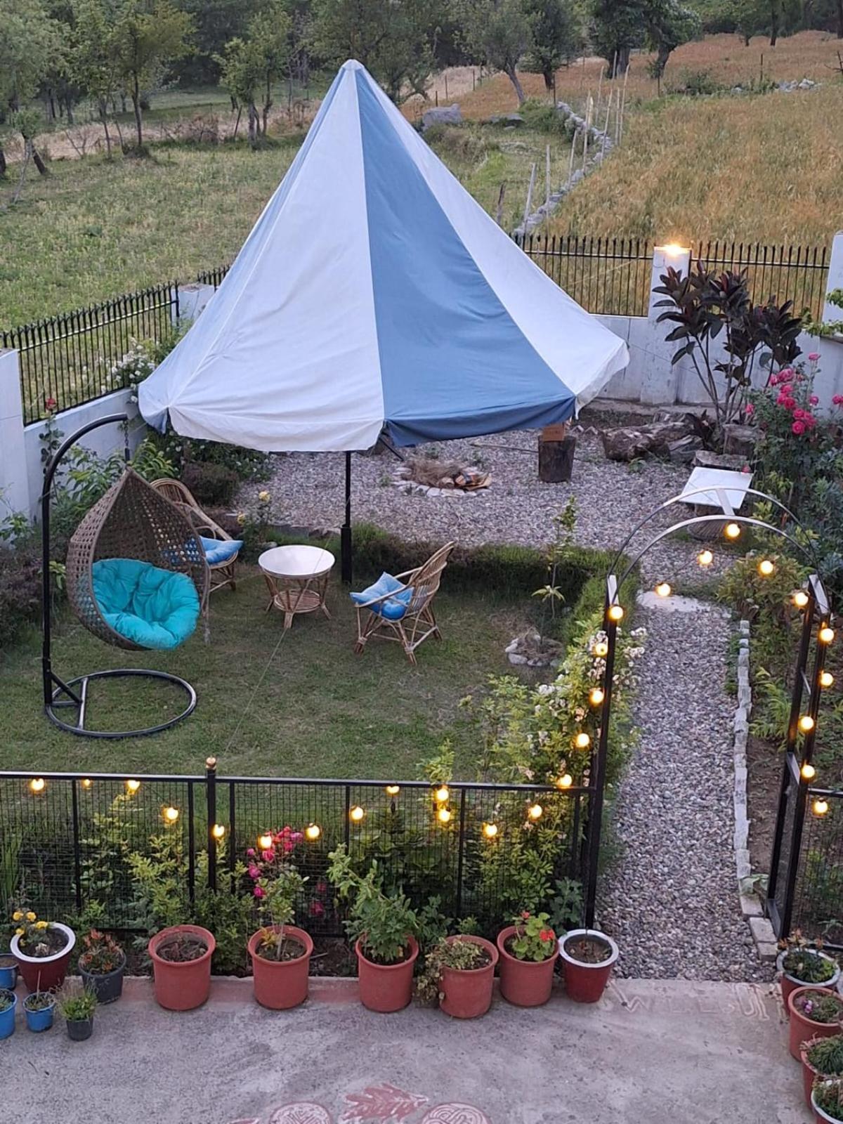 La Maison - A Boutique Bed And Breakfast Bīr Екстериор снимка
